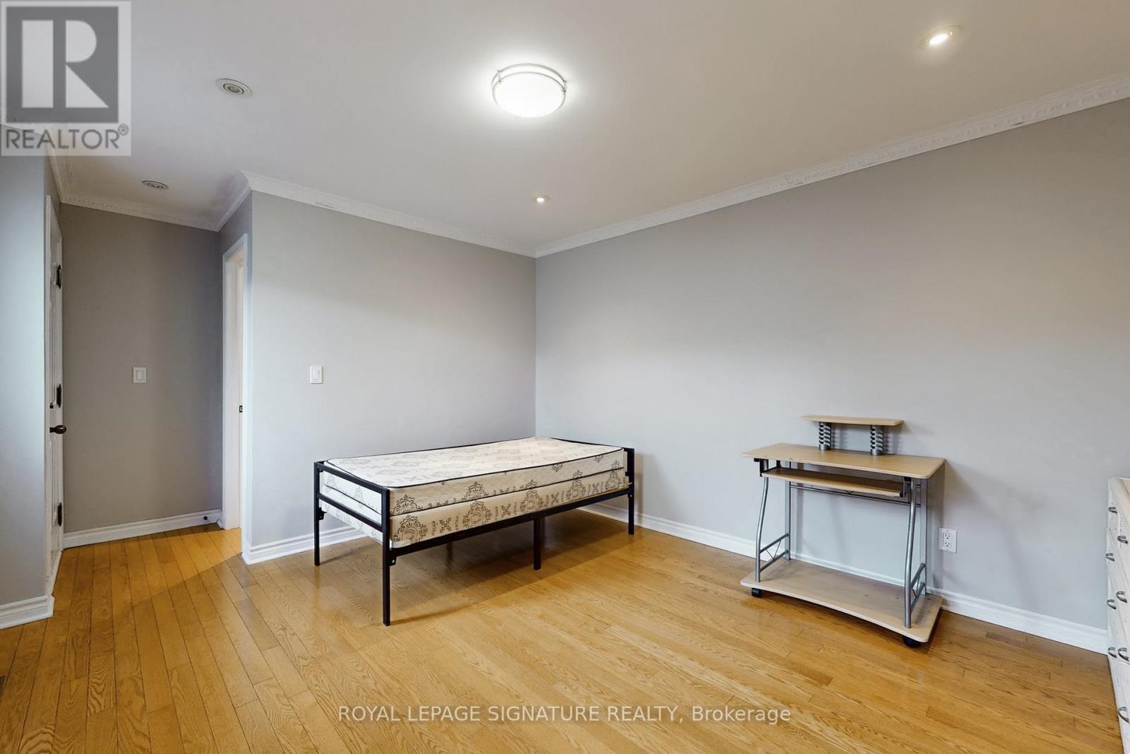 950 Greenwood Avenue, Toronto, Ontario  M4J 4C3 - Photo 22 - E12694048