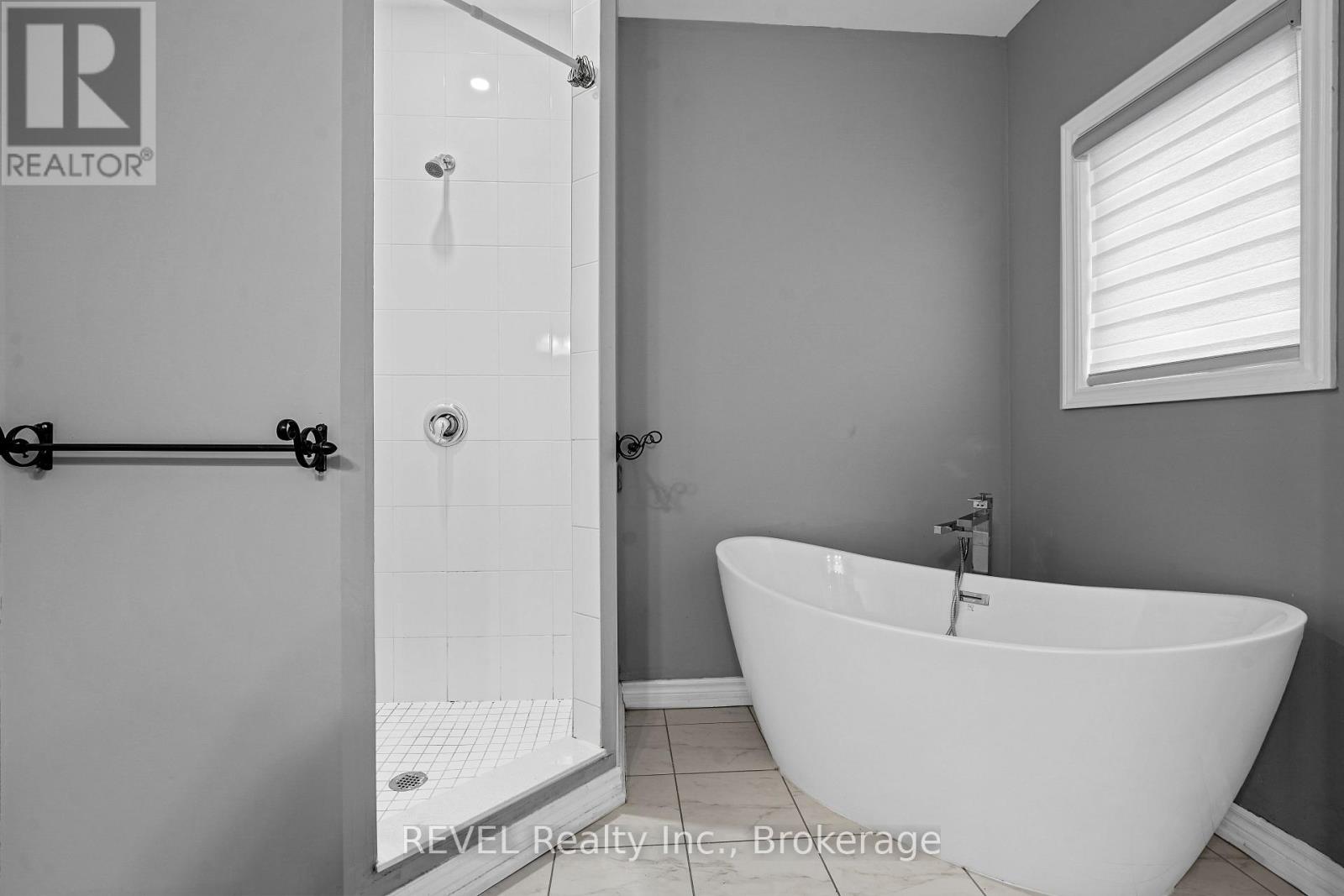 1214 Green Acres Drive, Fort Erie, Ontario  L2A 5P2 - Photo 26 - X12694050