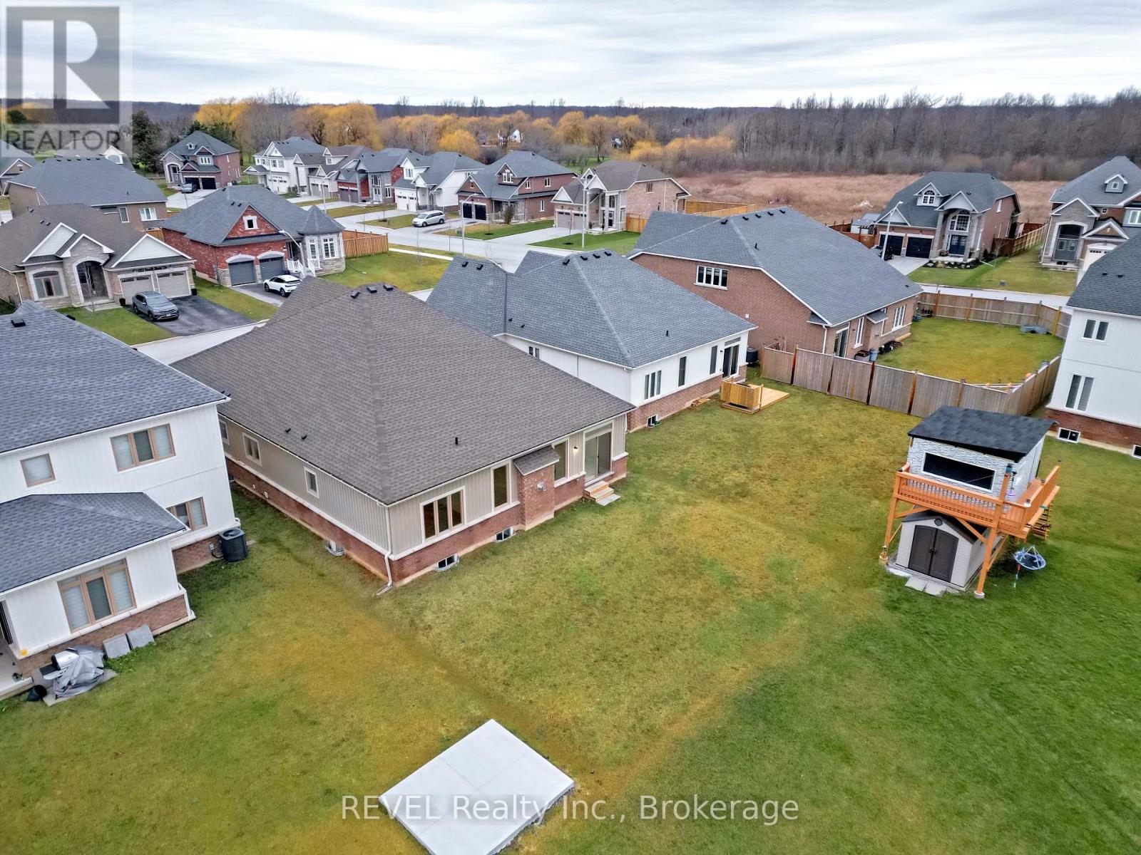 1214 Green Acres Drive, Fort Erie, Ontario  L2A 5P2 - Photo 35 - X12694050