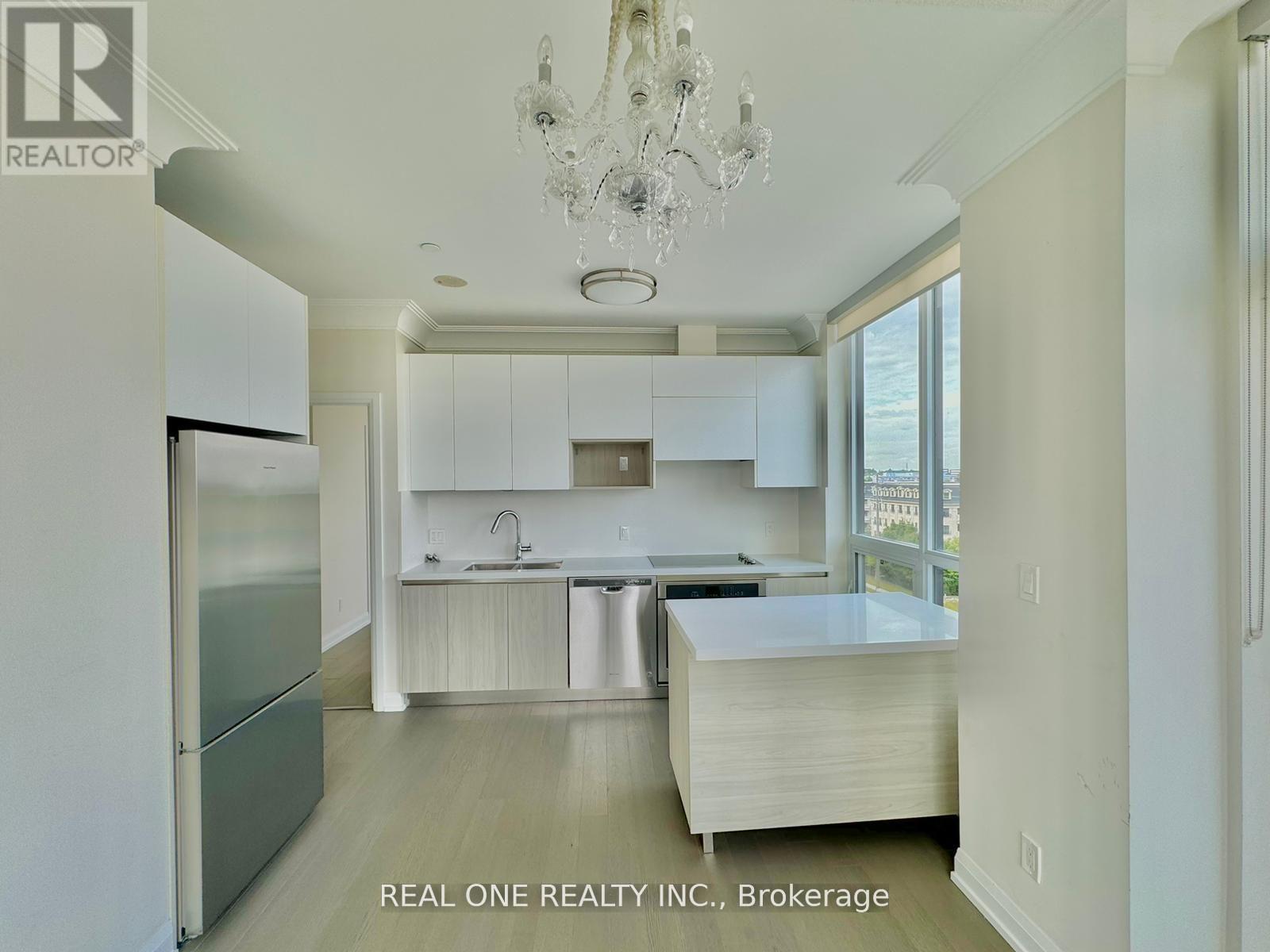 Rg22 - 25 Water Walk Drive, Markham, Ontario  L6G 0G3 - Photo 4 - N12694074