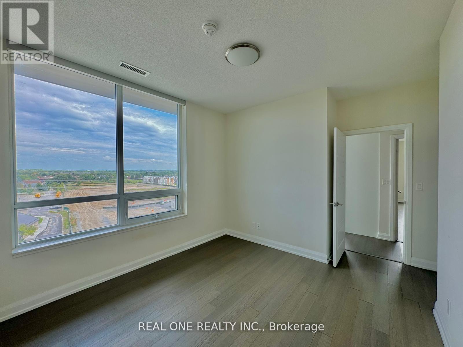 Rg22 - 25 Water Walk Drive, Markham, Ontario  L6G 0G3 - Photo 8 - N12694074