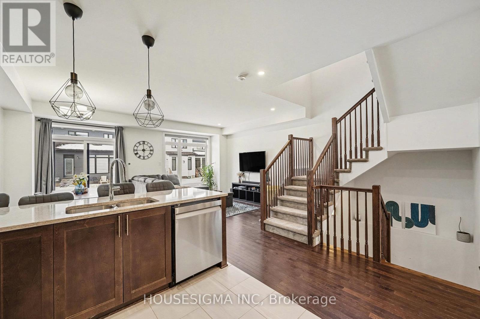 78 Nettle Crescent, Ottawa, Ontario  K1T 0W8 - Photo 14 - X12694062