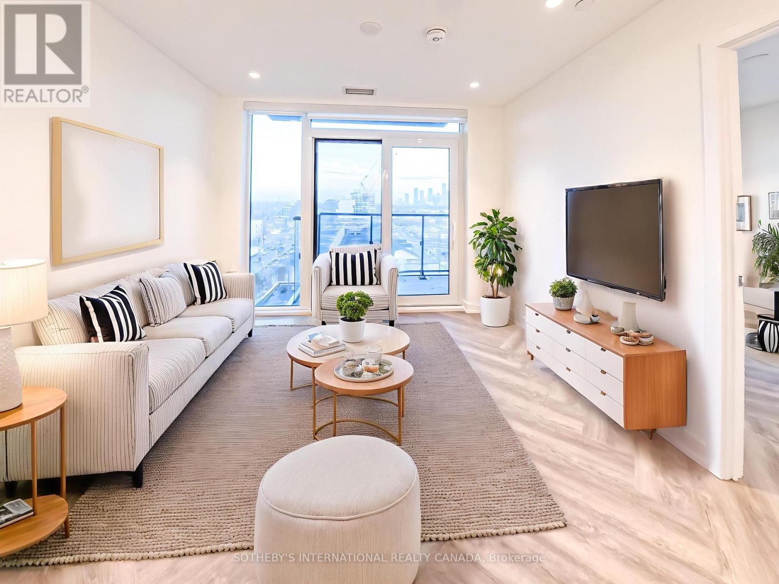 710 - 1007 The Queensway, Toronto, Ontario  M8Z 0H4 - Photo 4 - W12694000