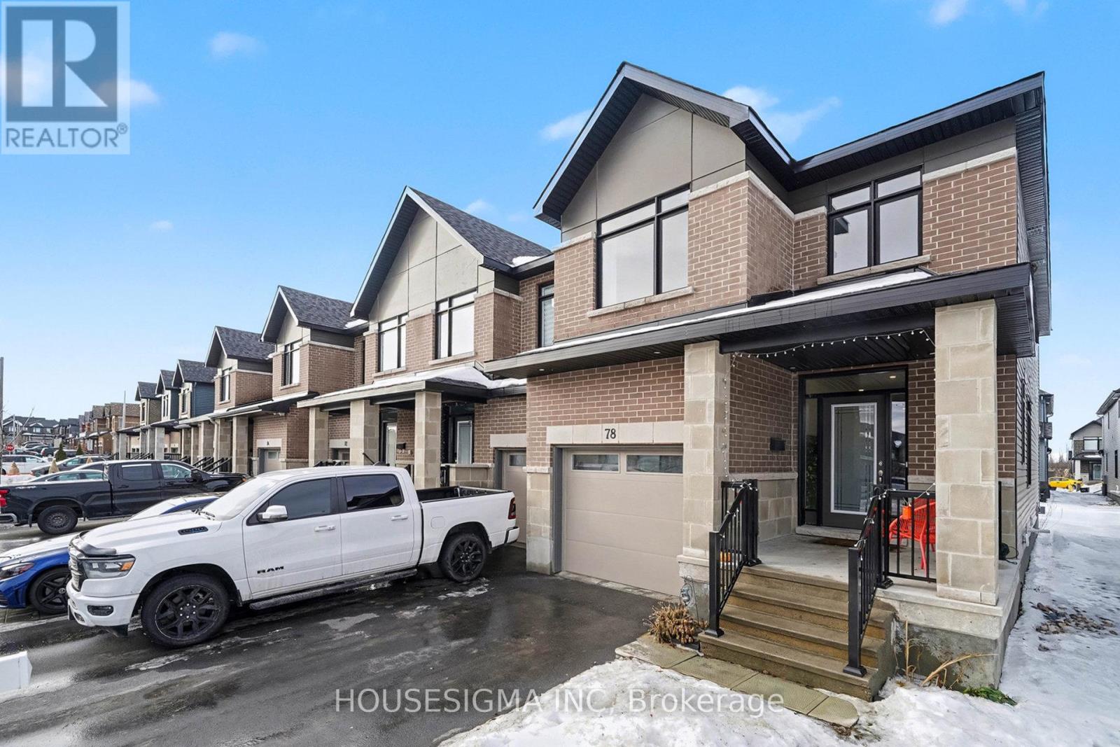 78 Nettle Crescent, Ottawa, Ontario  K1T 0W8 - Photo 3 - X12694062