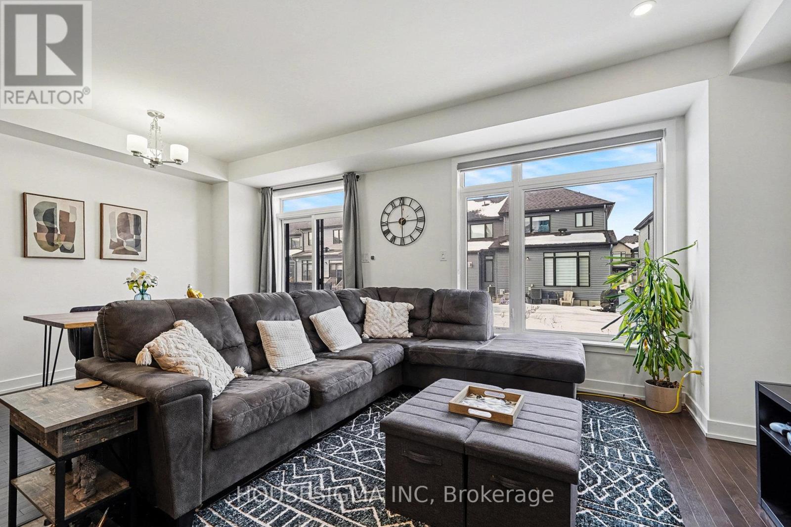 78 Nettle Crescent, Ottawa, Ontario  K1T 0W8 - Photo 8 - X12694062