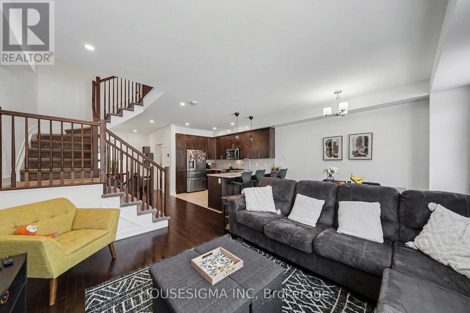 78 Nettle Crescent, Ottawa, Ontario  K1T 0W8 - Photo 9 - X12694062