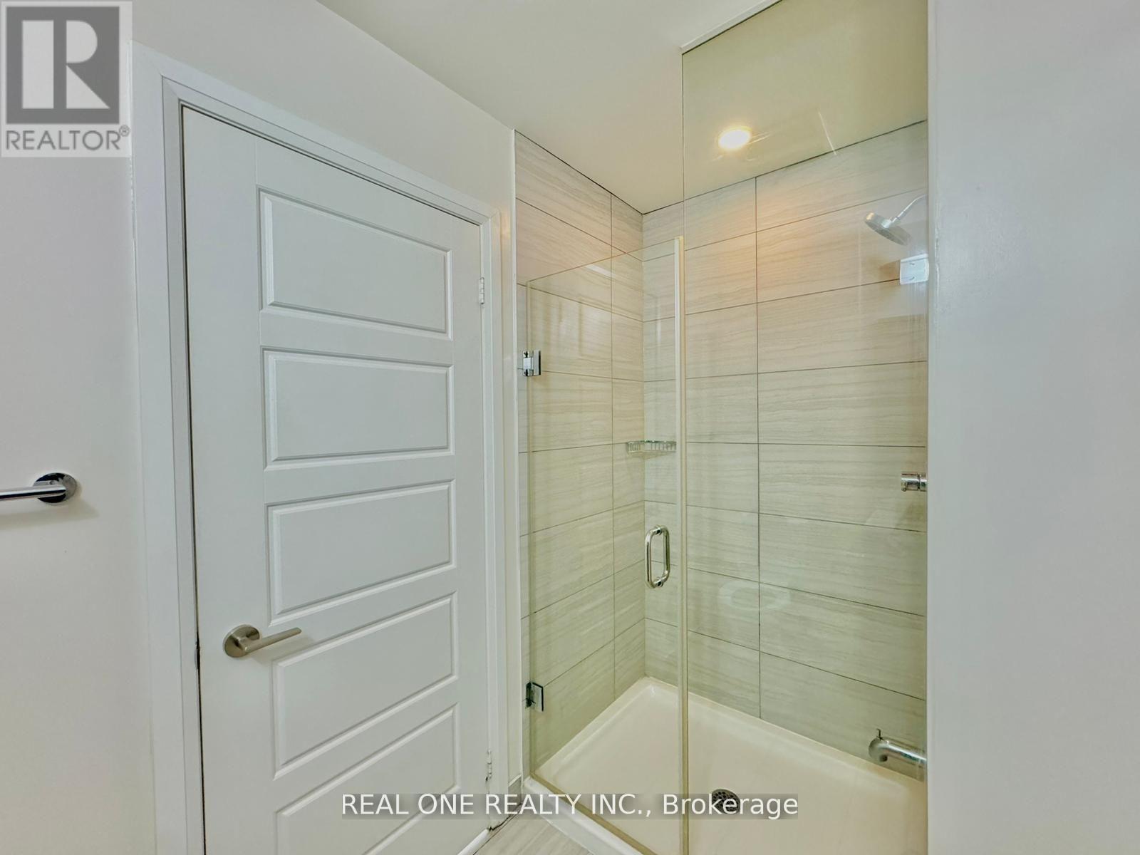 Rg22 - 25 Water Walk Drive, Markham, Ontario  L6G 0G3 - Photo 15 - N12694074