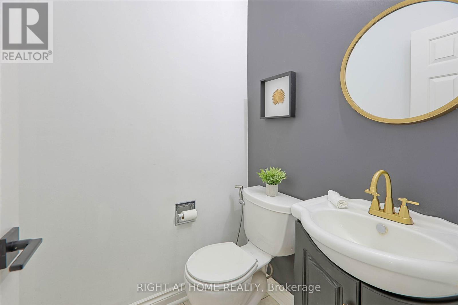 236 Mccaffrey Road, Newmarket, Ontario  L3X 1J3 - Photo 15 - N12694070