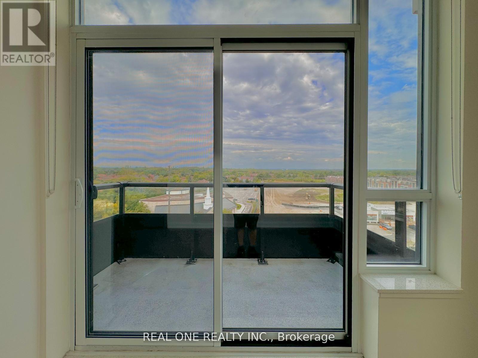 Rg22 - 25 Water Walk Drive, Markham, Ontario  L6G 0G3 - Photo 2 - N12694074