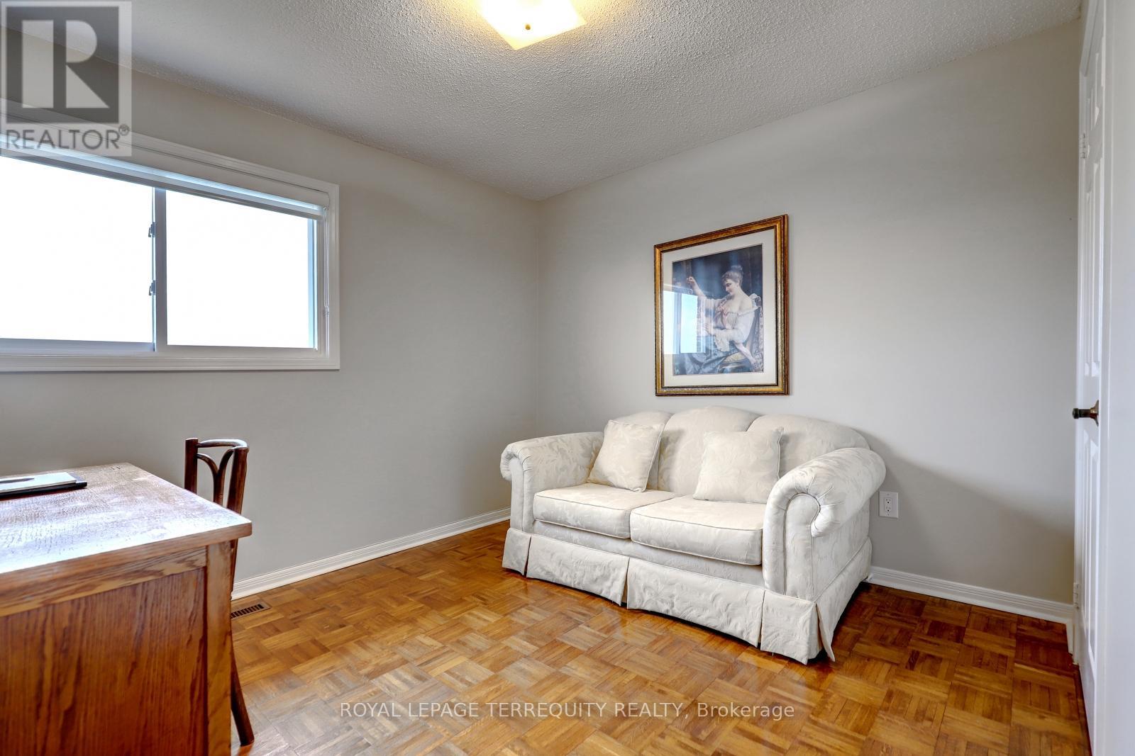 45 Princeton Terrace, Brampton, Ontario  L6S 3S4 - Photo 23 - W12694002