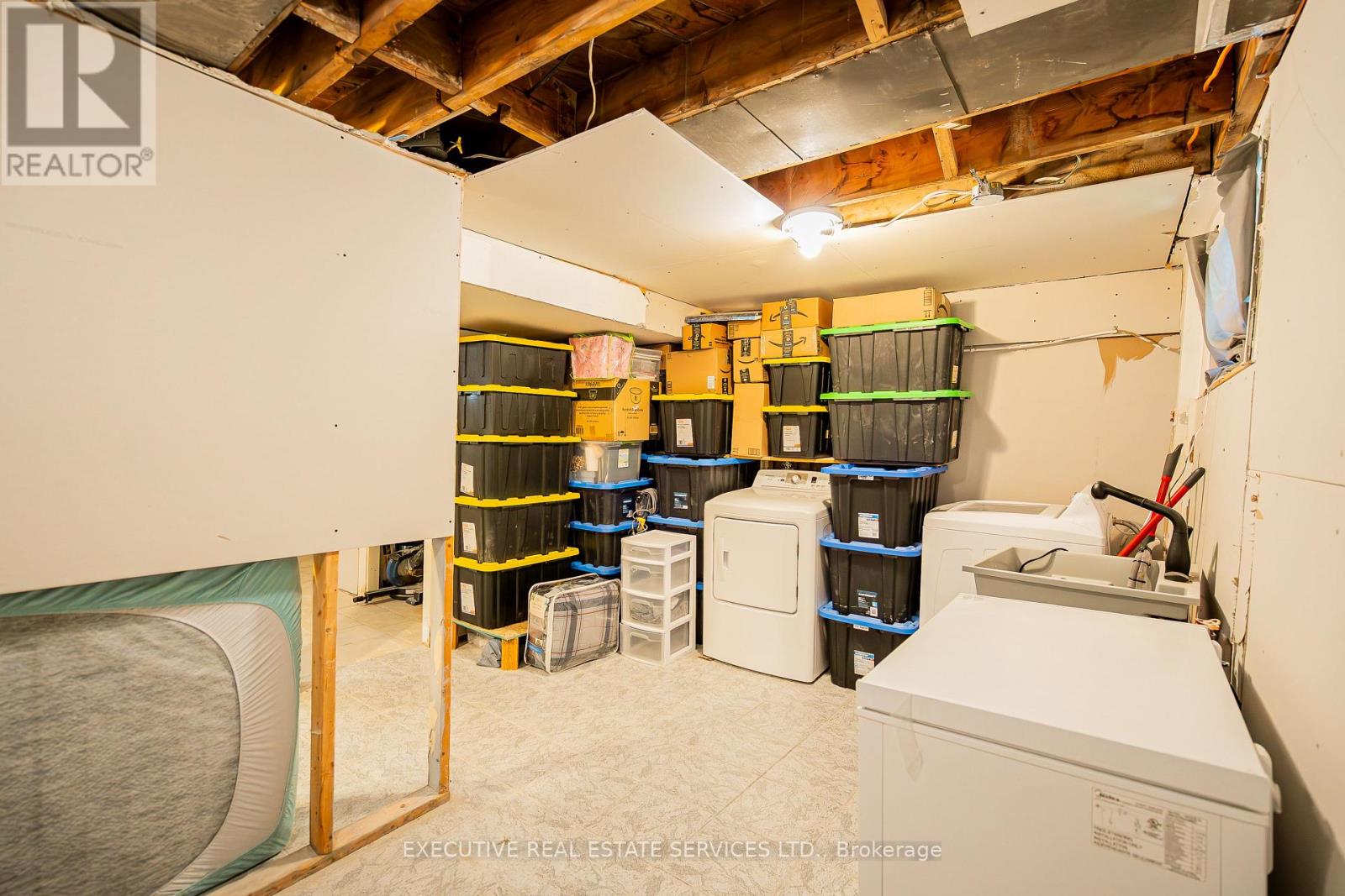 49 Trethewey Drive, Toronto, Ontario  M6M 4B1 - Photo 30 - W12694004