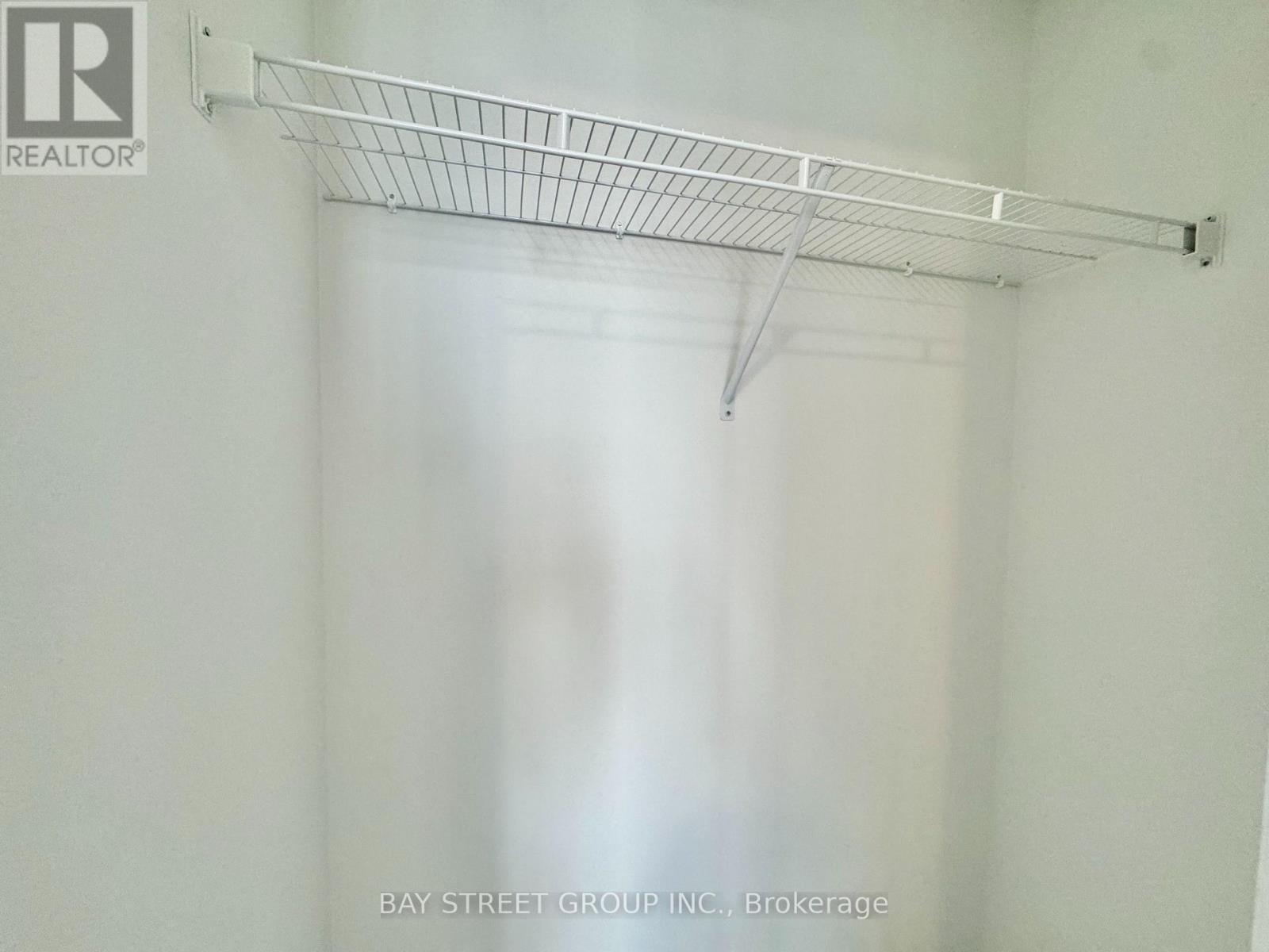 2406 - 30 Elm Drive W, Mississauga, Ontario  L5B 0N6 - Photo 19 - W12694040