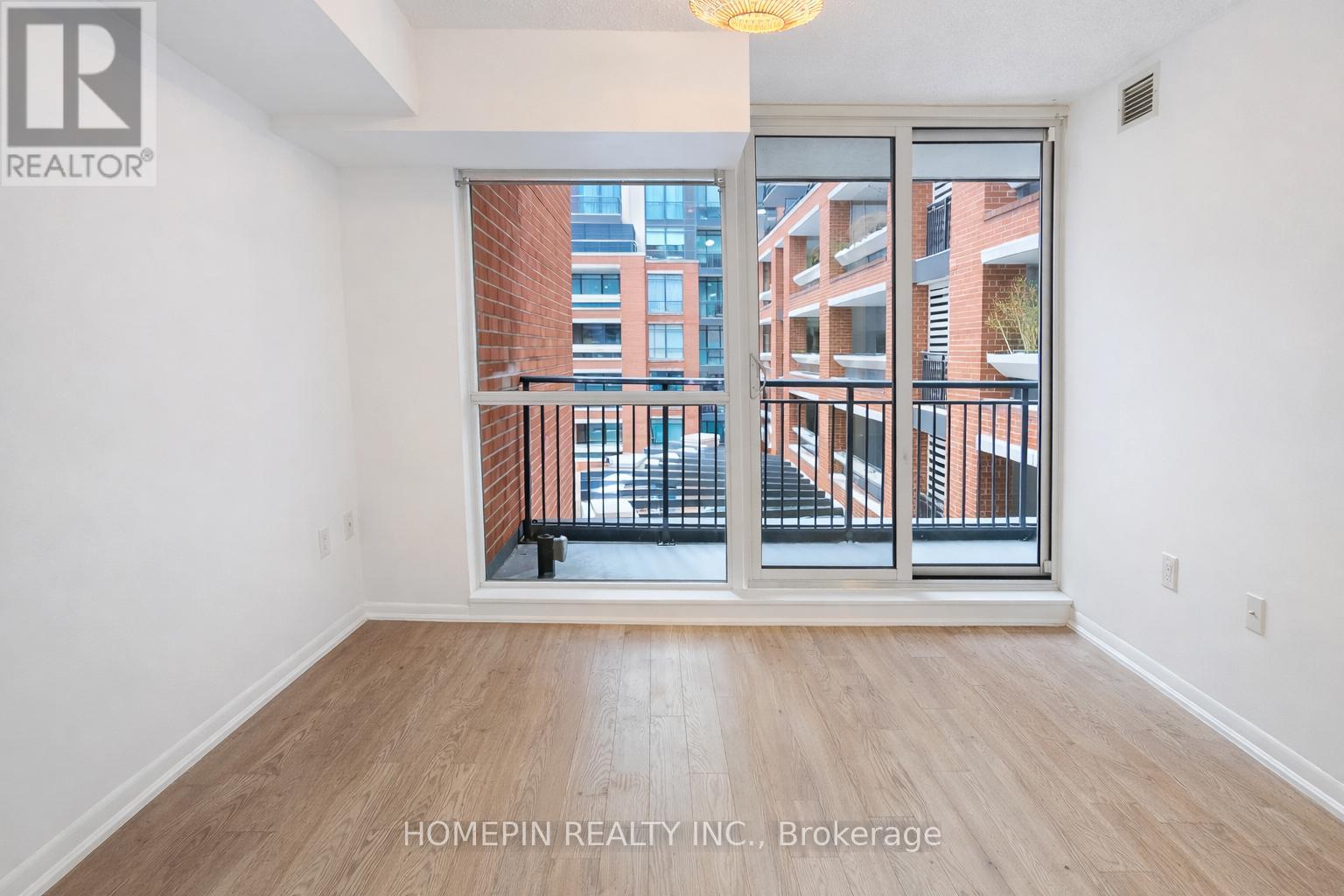 523 - 830 Lawrence Avenue W, Toronto, Ontario  M6A 0B6 - Photo 5 - W12694066