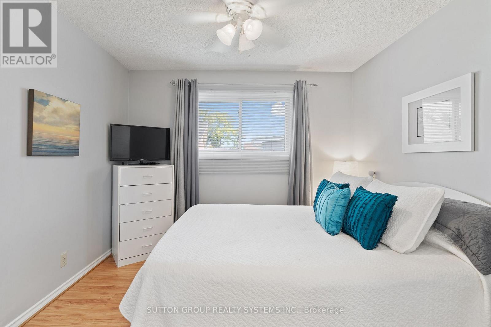 2031 Erie Street, Norfolk (Port Dover), Ontario  L5C 1E4 - Photo 24 - X12694064