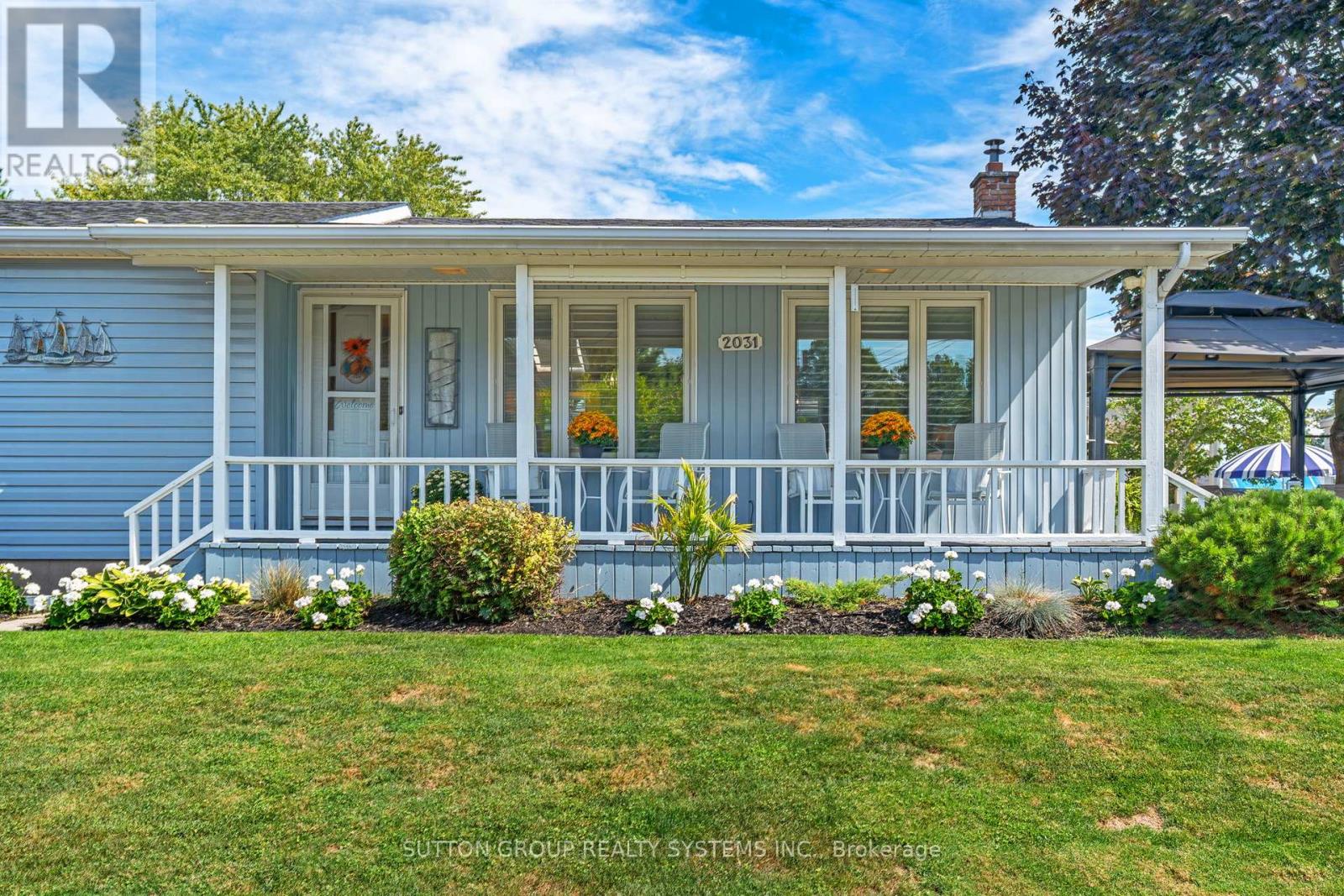 2031 Erie Street, Norfolk (Port Dover), Ontario  L5C 1E4 - Photo 4 - X12694064