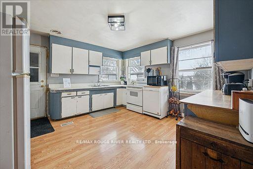 10 Crowe Valley Court, Marmora And Lake, Ontario  K0K 2M0 - Photo 9 - X12694318