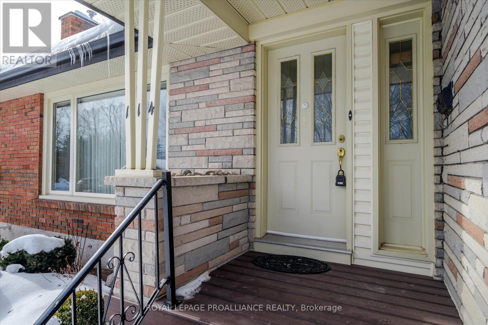 114 O'carroll Avenue, Peterborough, Ontario  K9H 4V3 - Photo 4 - X12694382