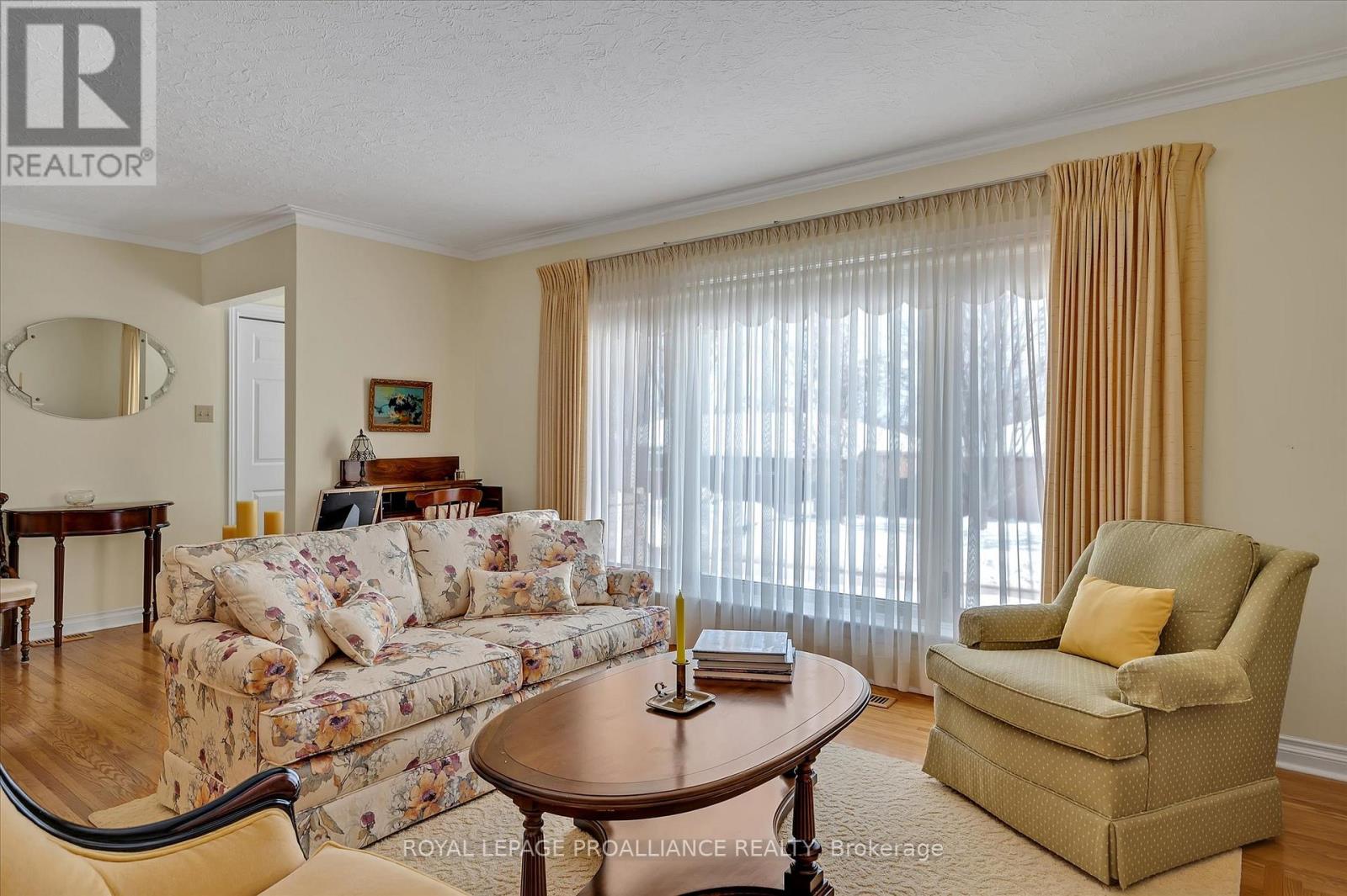 114 O'carroll Avenue, Peterborough, Ontario  K9H 4V3 - Photo 7 - X12694382