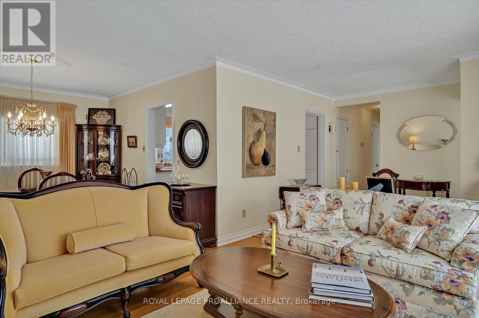 114 O'carroll Avenue, Peterborough, Ontario  K9H 4V3 - Photo 8 - X12694382