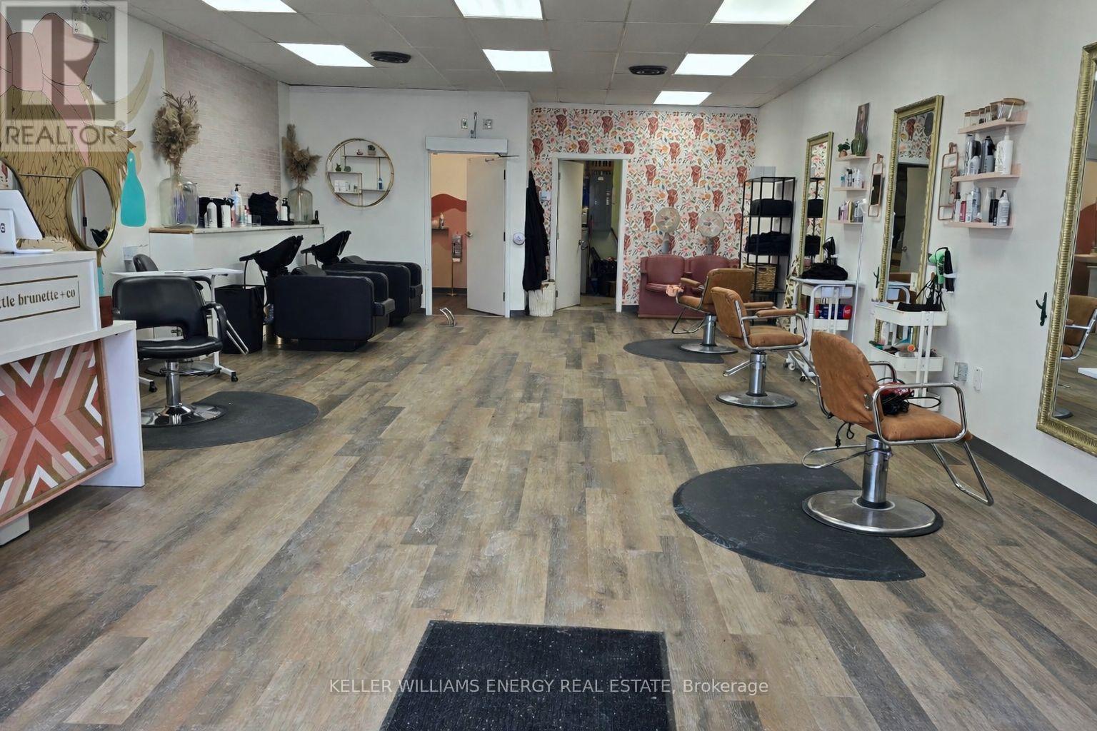 652 DUNDAS STREET EAST STREET E, Belleville, Ontario