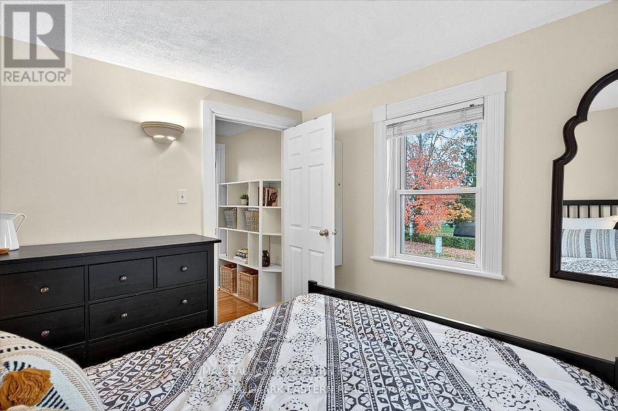 14 Alexander Avenue, Peterborough, Ontario  K9J 6B4 - Photo 38 - X12694438