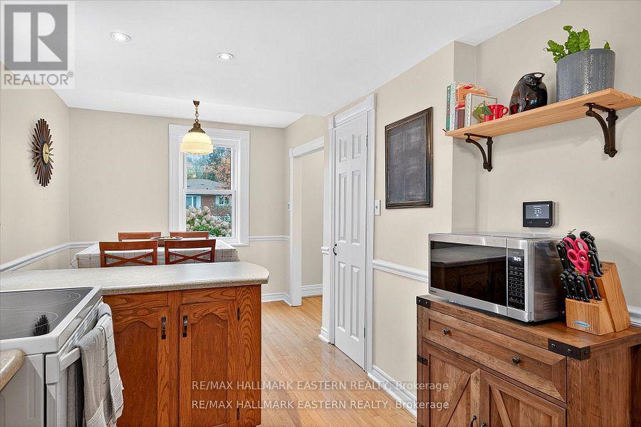 14 Alexander Avenue, Peterborough, Ontario  K9J 6B4 - Photo 9 - X12694438