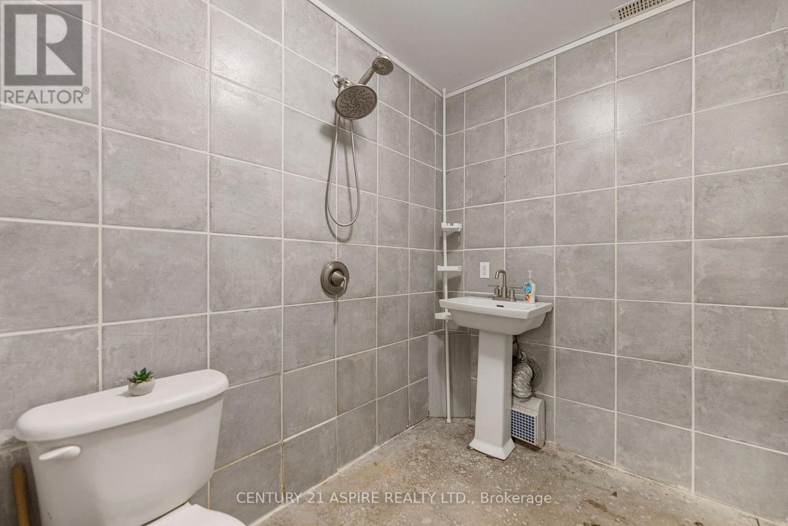 400 Calabogie Road, Mcnab/braeside, Ontario  K7S 3G8 - Photo 23 - X12691628