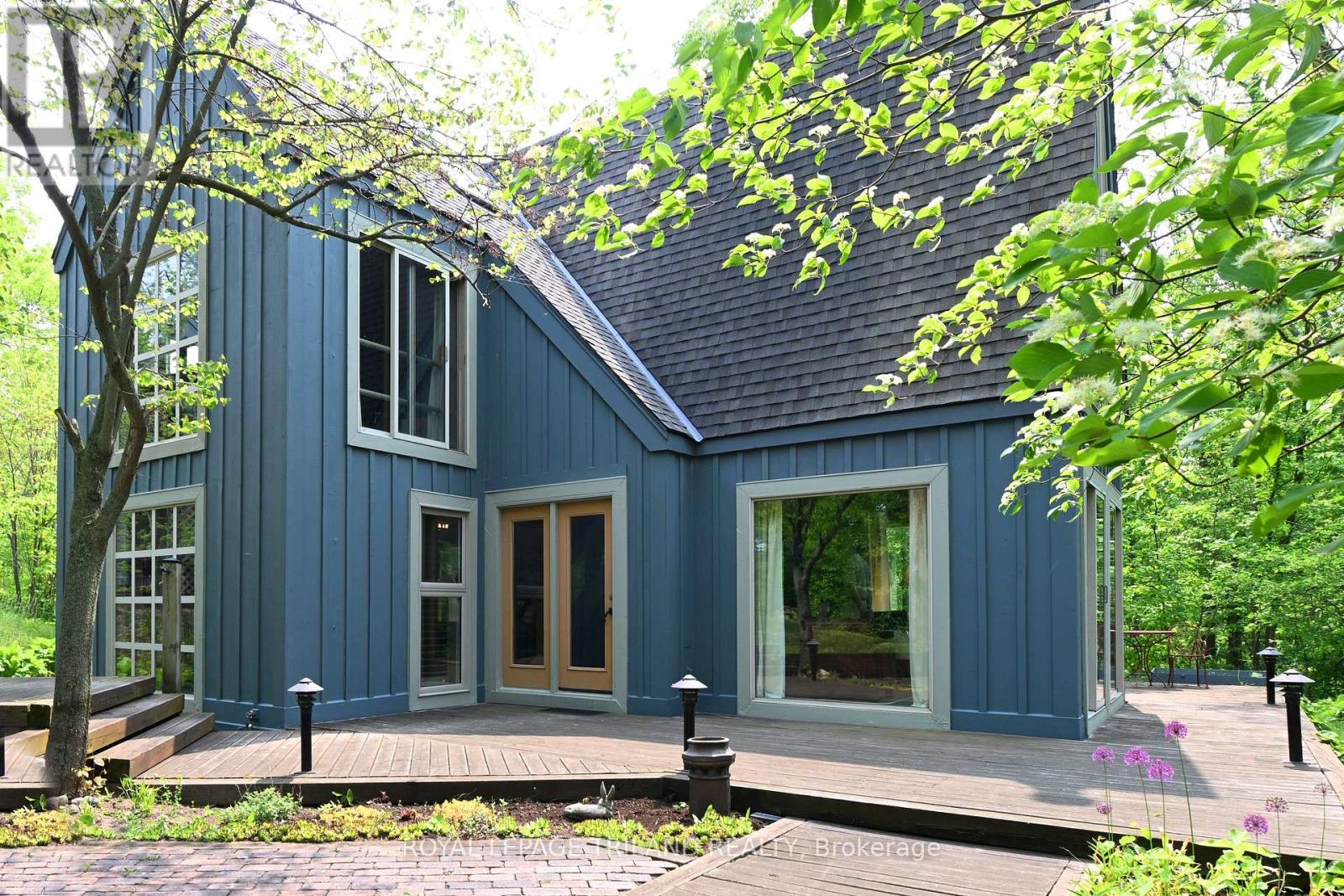 Photo 2 of 32 for 253 Elginfield Road