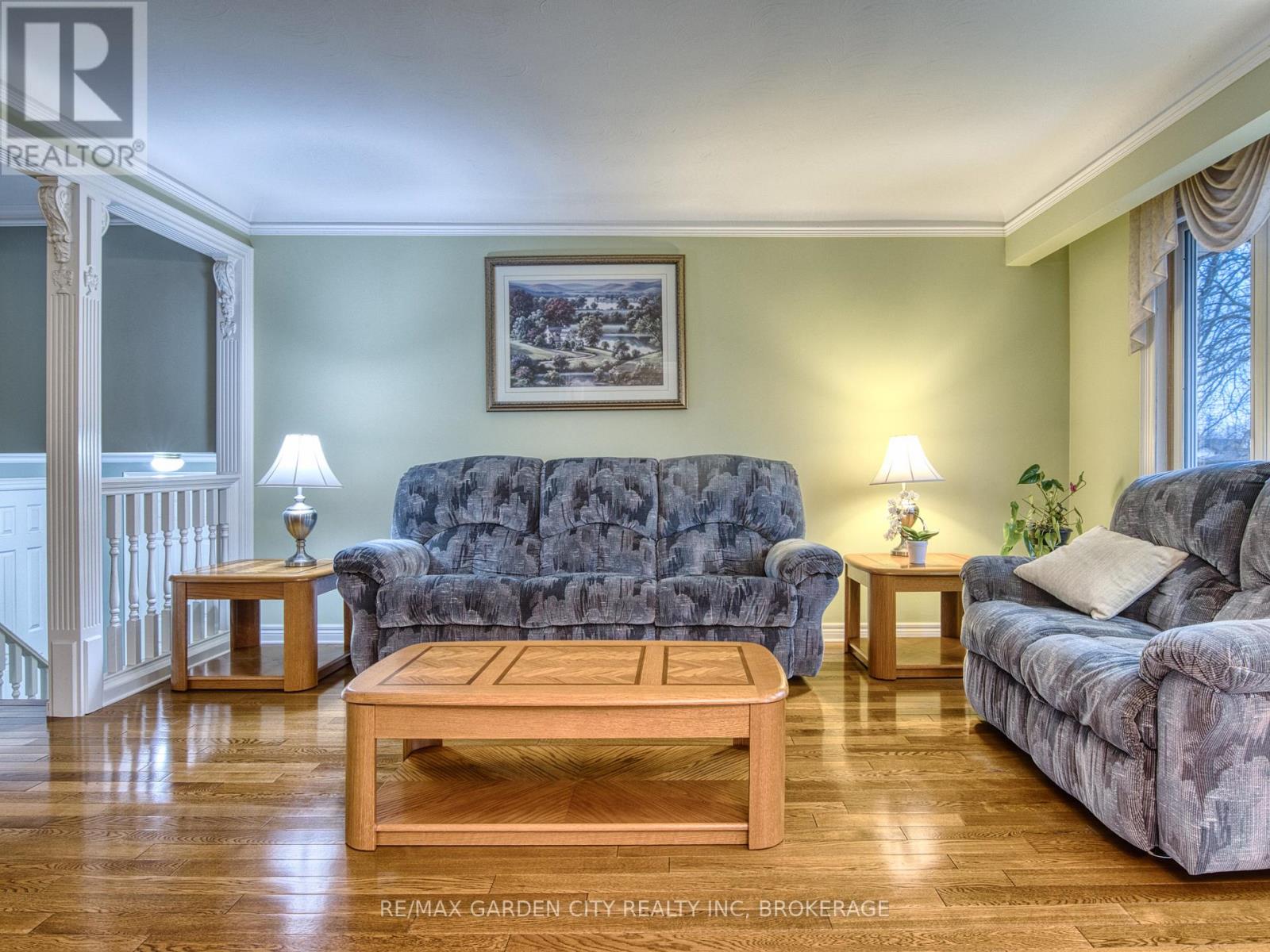 35 Crown Street, St. Catharines, Ontario  L2M 3L2 - Photo 12 - X12694732