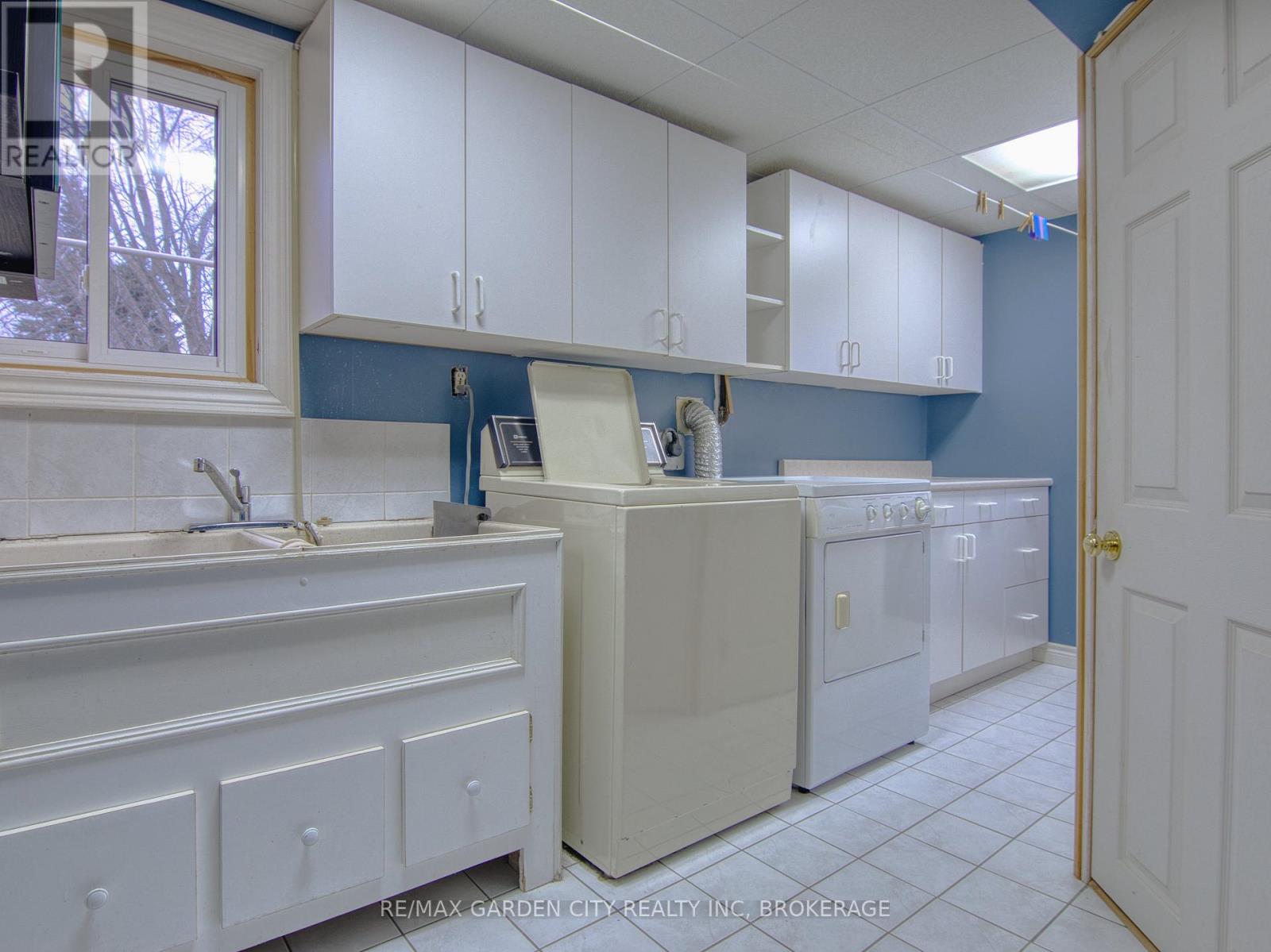 35 Crown Street, St. Catharines, Ontario  L2M 3L2 - Photo 29 - X12694732