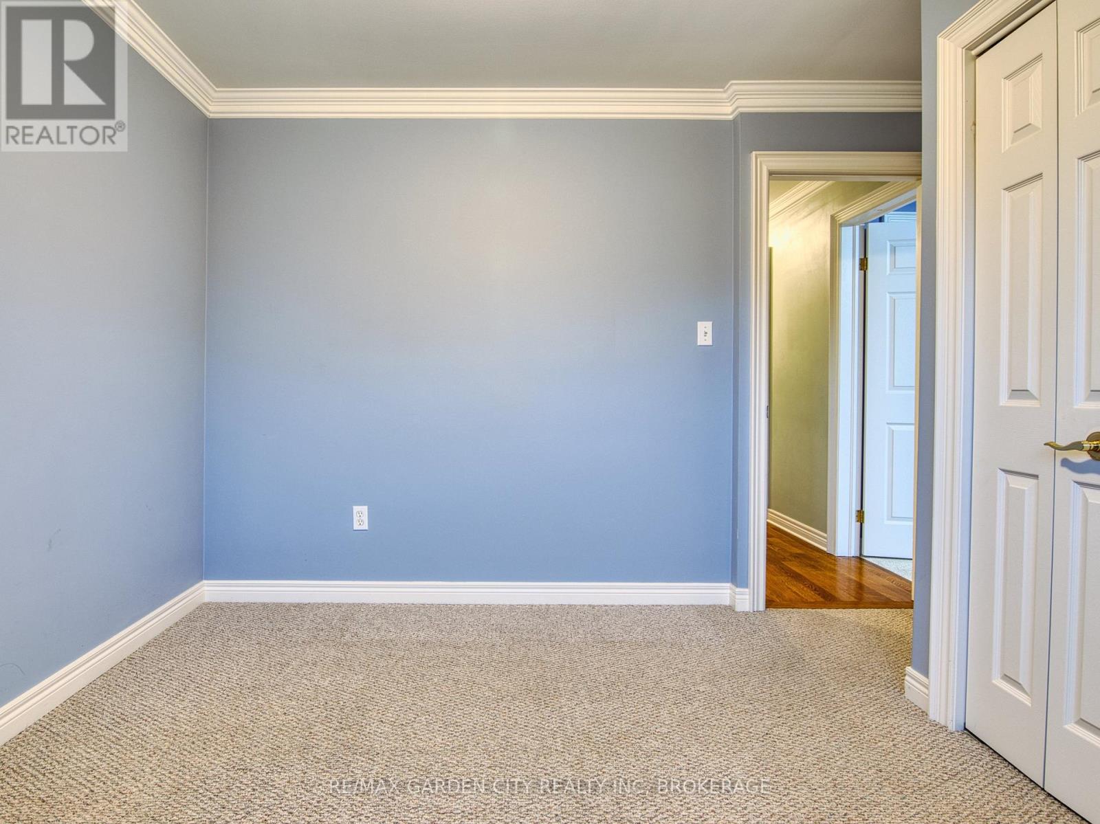 35 Crown Street, St. Catharines, Ontario  L2M 3L2 - Photo 22 - X12694732