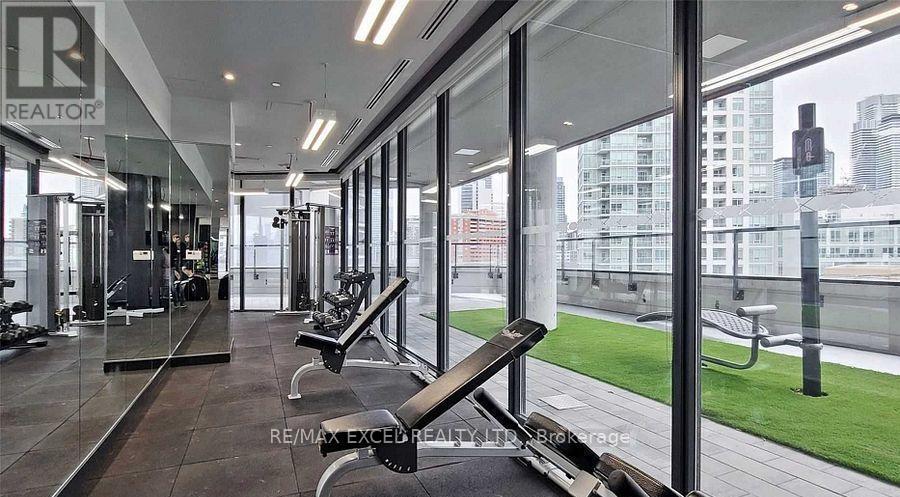 406 - 159 Wellesley Street E, Toronto, Ontario  M4Y 0H5 - Photo 4 - C12694316