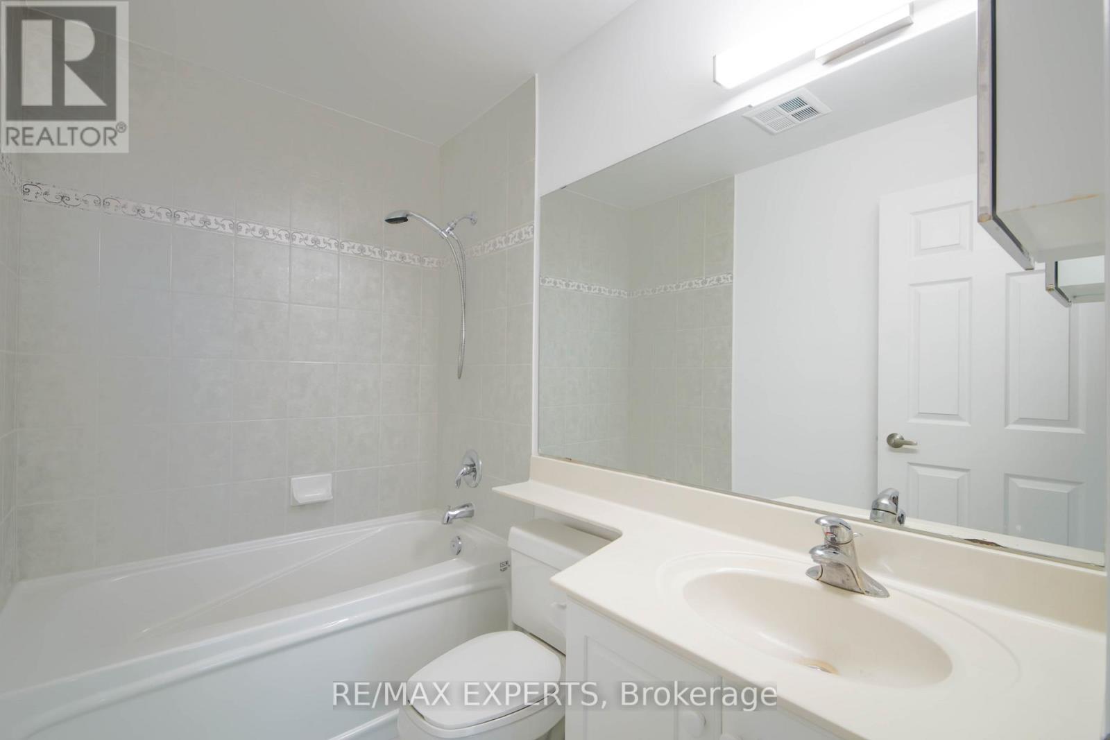 Uph-06 - 7 Lorraine Drive, Toronto, Ontario  M2N 7H2 - Photo 19 - C12694350