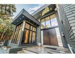 97 CLARINDA DRIVE, Toronto, Ontario