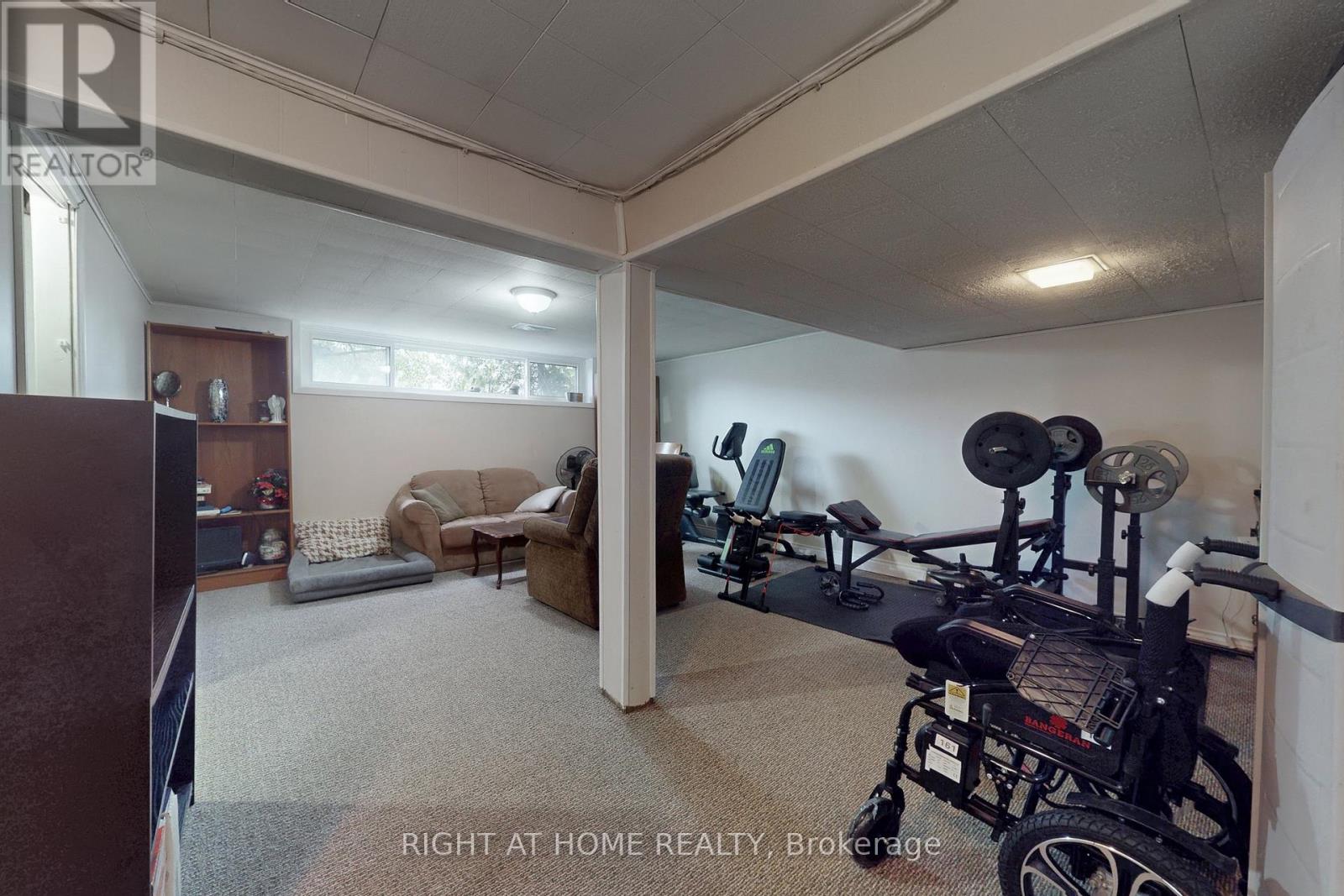 125 Fortrose Crescent, Toronto, Ontario  M3A 2H2 - Photo 28 - C12694396