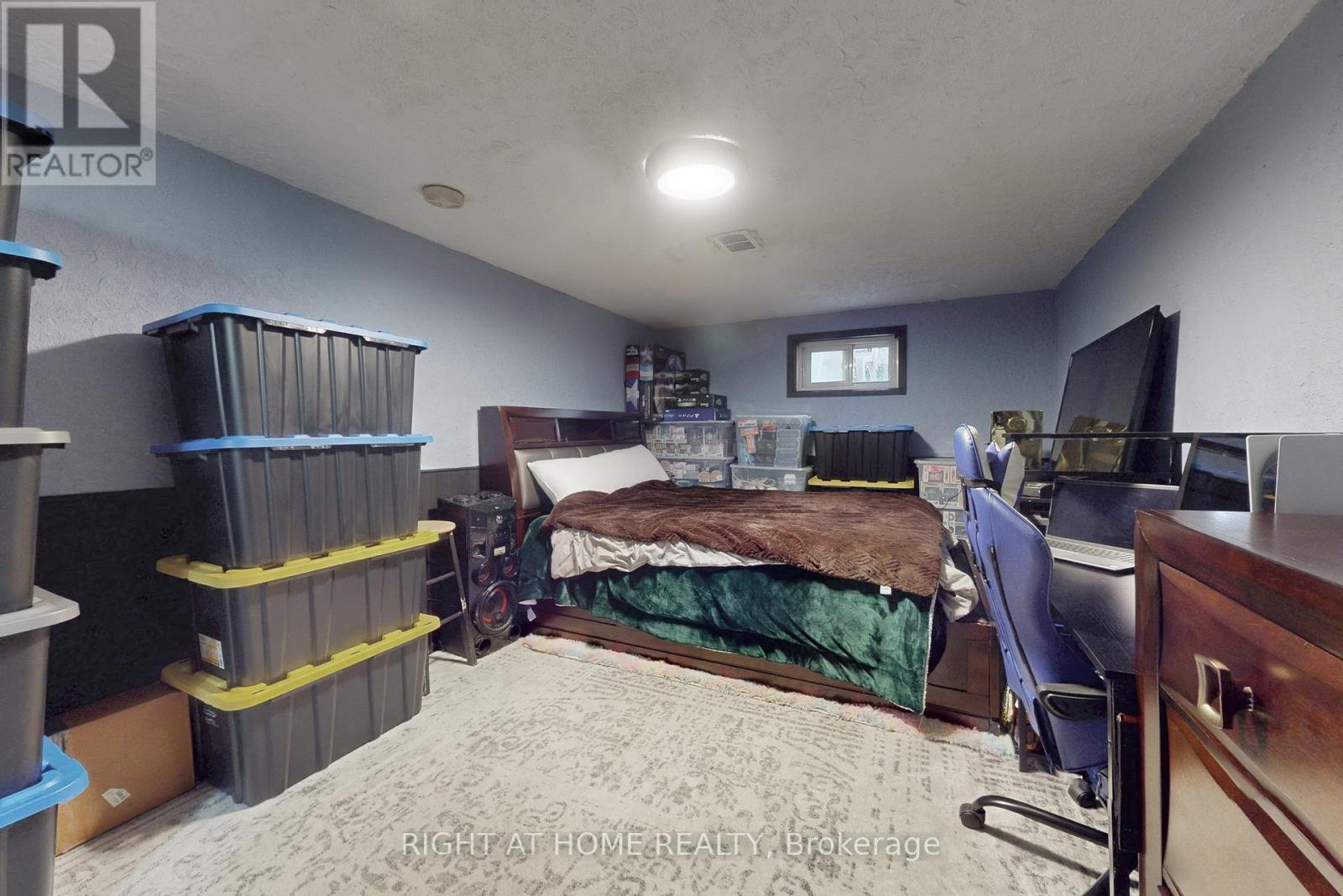 125 Fortrose Crescent, Toronto, Ontario  M3A 2H2 - Photo 31 - C12694396