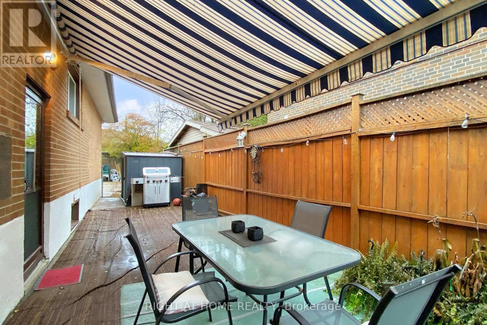 125 Fortrose Crescent, Toronto, Ontario  M3A 2H2 - Photo 33 - C12694396