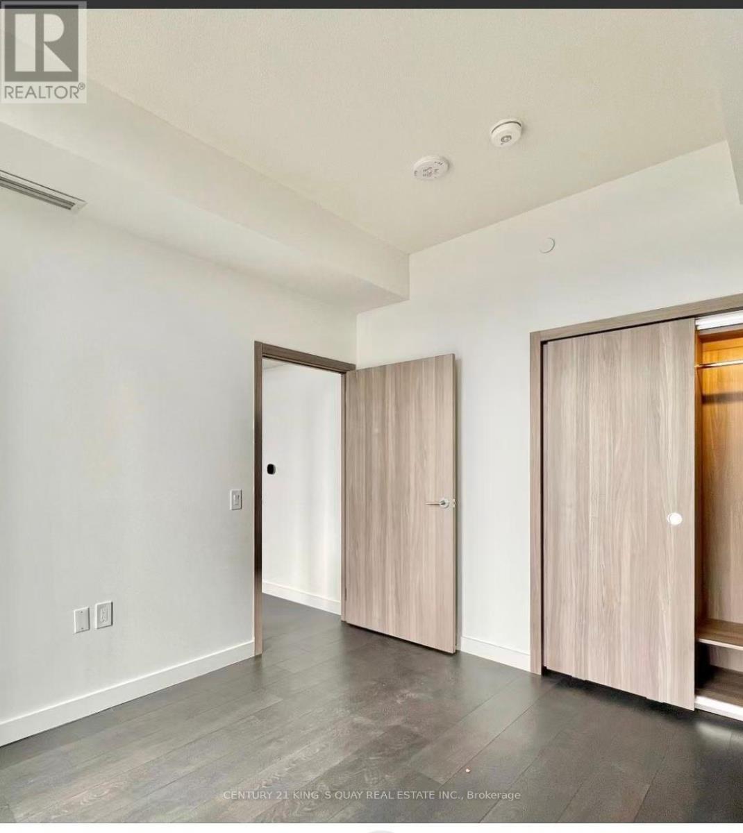 2210 - 38 Widmer Street, Toronto, Ontario  M5V 0P7 - Photo 12 - C12694414