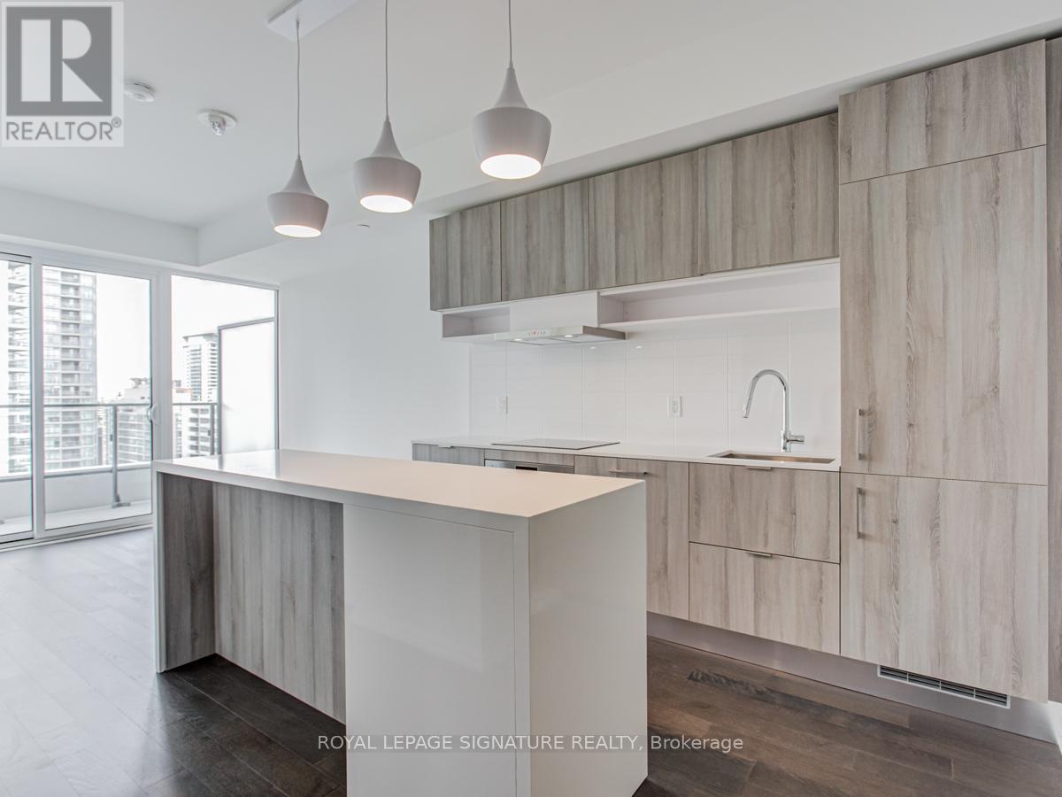 2010 - 5 Soudan Avenue, Toronto, Ontario  M4S 0B1 - Photo 1 - C12694420