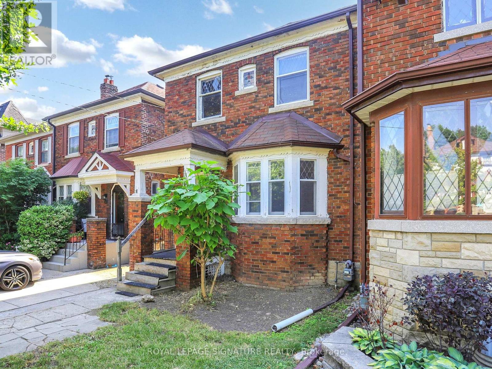 68 Castlewood Road, Toronto, Ontario  M5N 2L2 - Photo 5 - C12694434