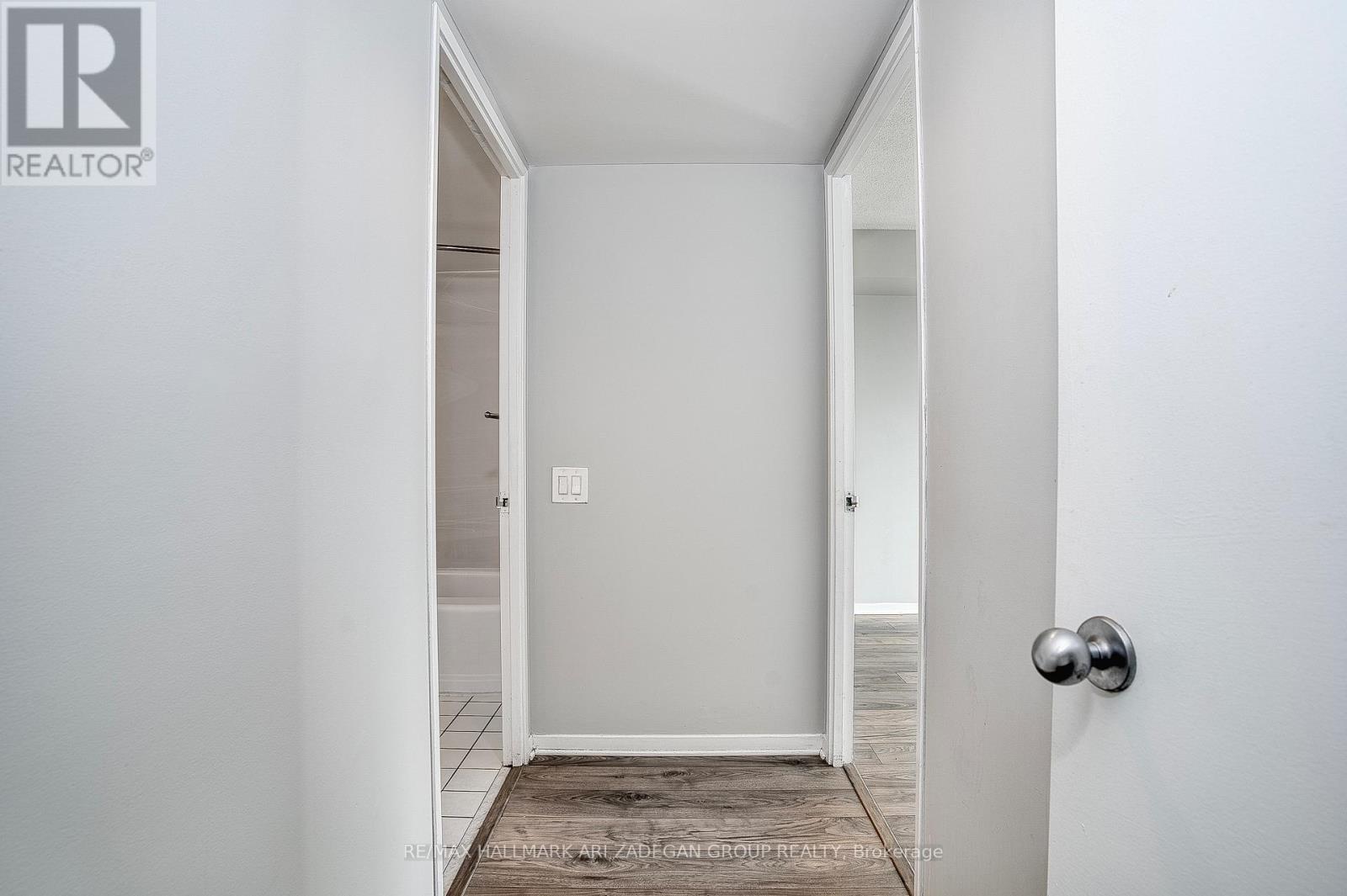 1310 - 21 Overlea Boulevard, Toronto, Ontario  M4H 1P2 - Photo 10 - C12694440