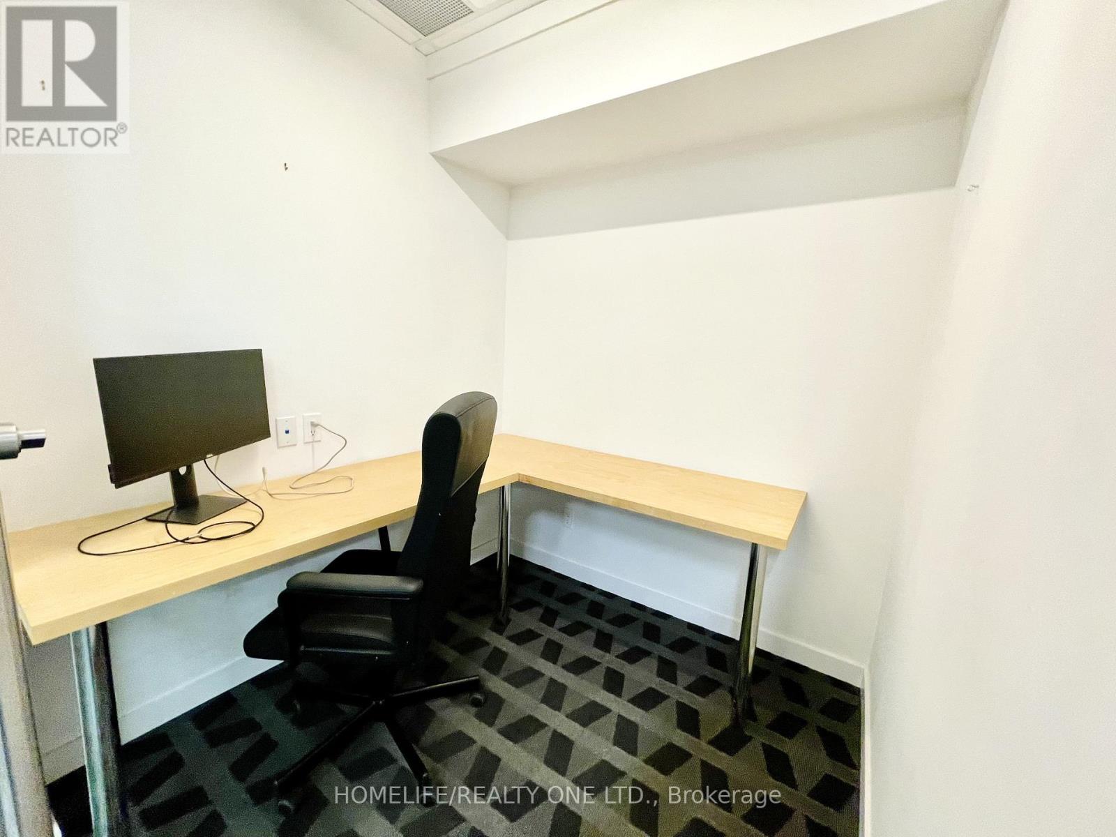 Main Floor - 517 Parliament Street, Toronto, Ontario  M4X 1P3 - Photo 13 - C12694444