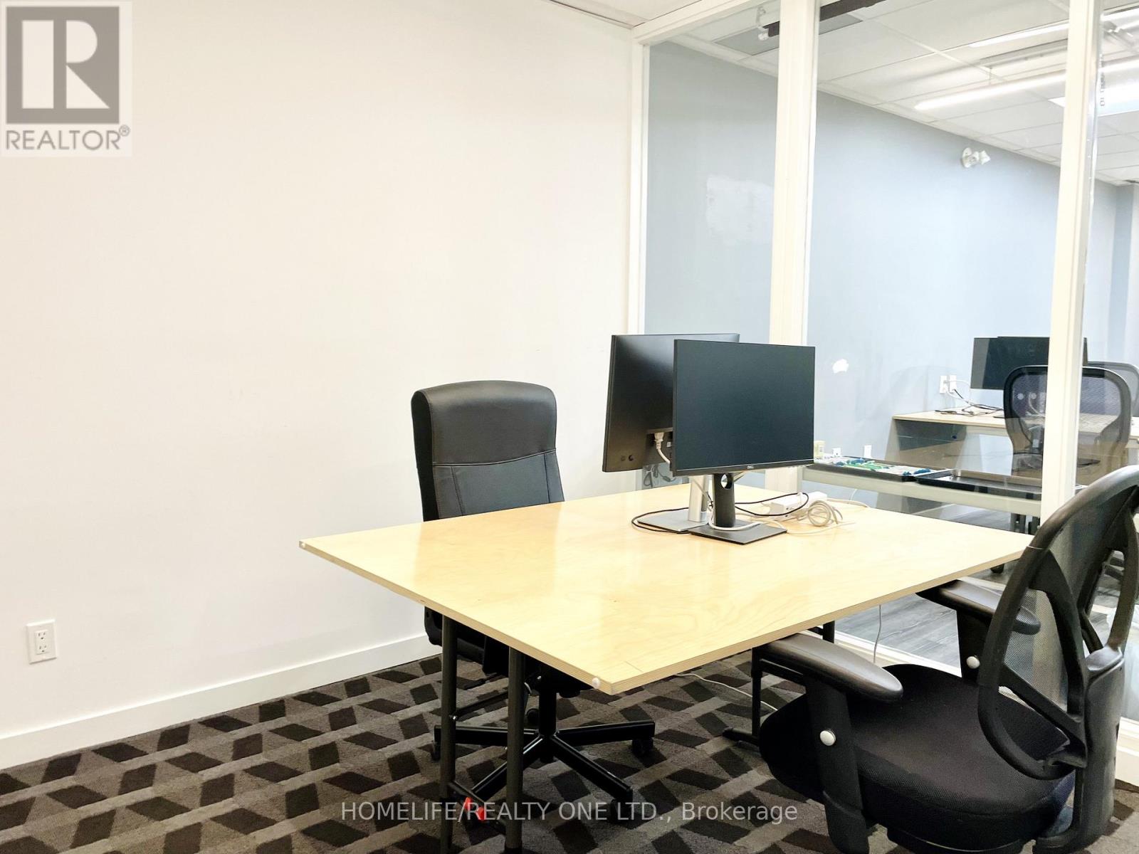 Main Floor - 517 Parliament Street, Toronto, Ontario  M4X 1P3 - Photo 14 - C12694444