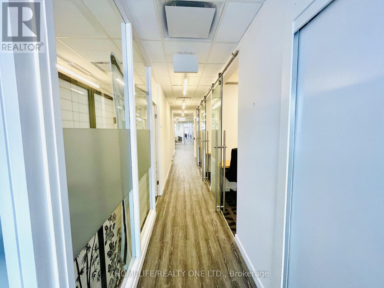 Main Floor - 517 Parliament Street, Toronto, Ontario  M4X 1P3 - Photo 4 - C12694444
