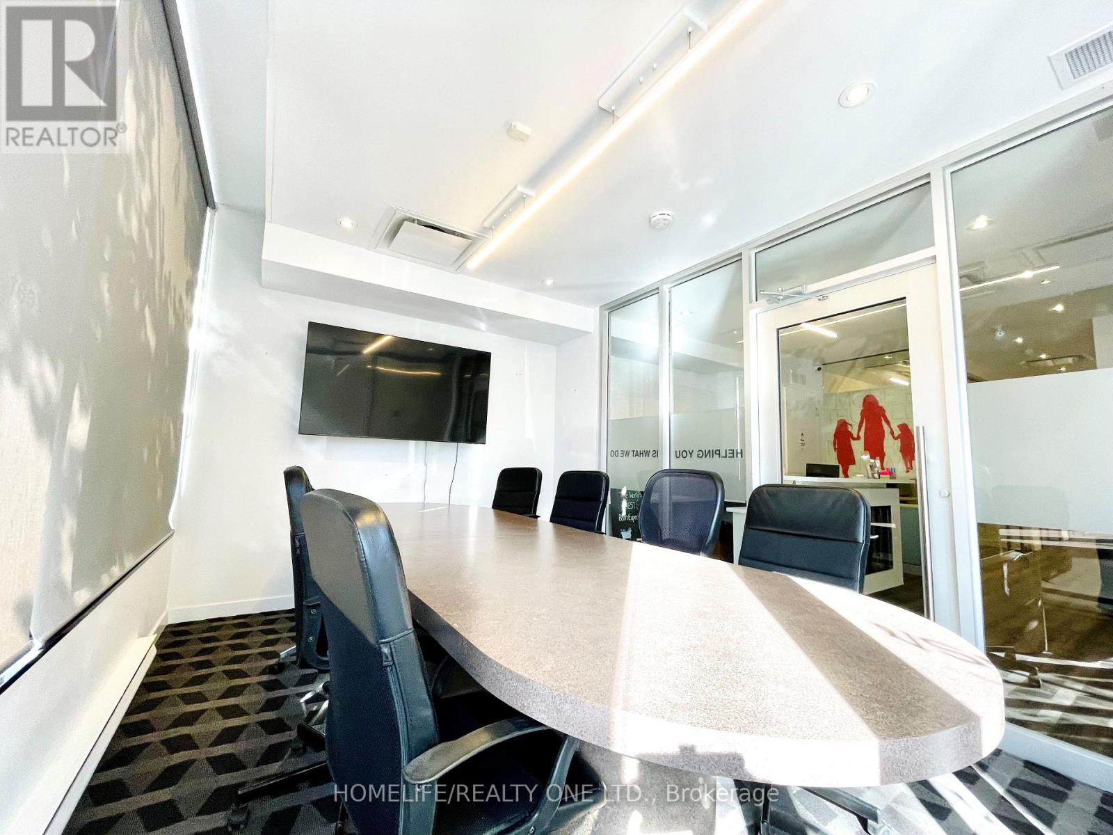 Main Floor - 517 Parliament Street, Toronto, Ontario  M4X 1P3 - Photo 6 - C12694444