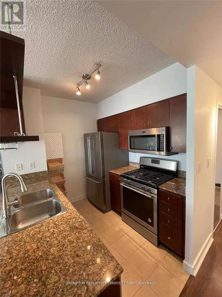 1810 - 35 Mariner Terrace, Toronto, Ontario  M5V 3V9 - Photo 4 - C12694448