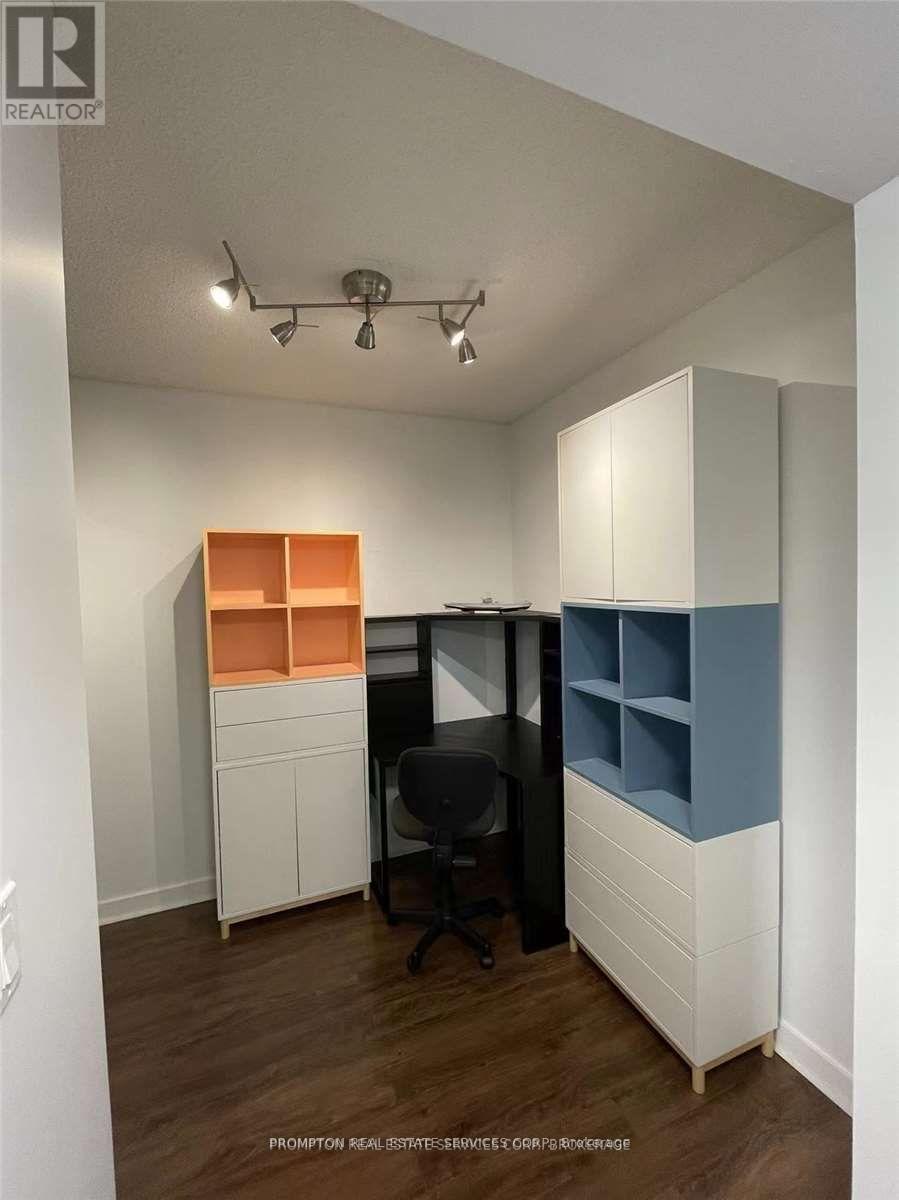 1810 - 35 Mariner Terrace, Toronto, Ontario  M5V 3V9 - Photo 5 - C12694448