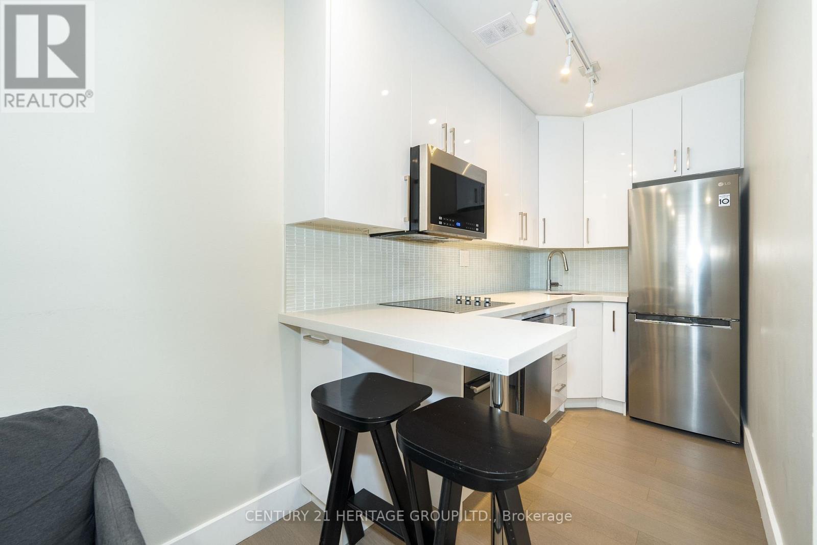 107 - 78 Warren Road, Toronto, Ontario  M4V 2R6 - Photo 8 - C12694490