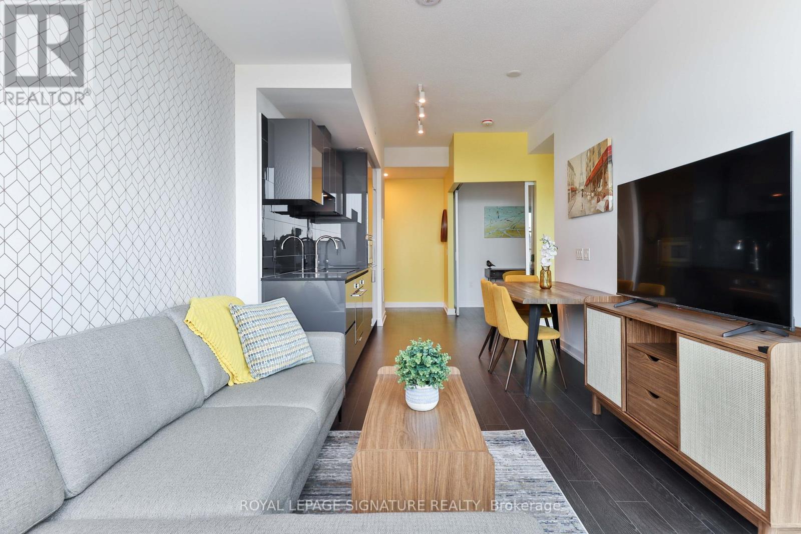 1411 - 121 St Patrick Street, Toronto, Ontario  M5T 3C1 - Photo 7 - C12694536