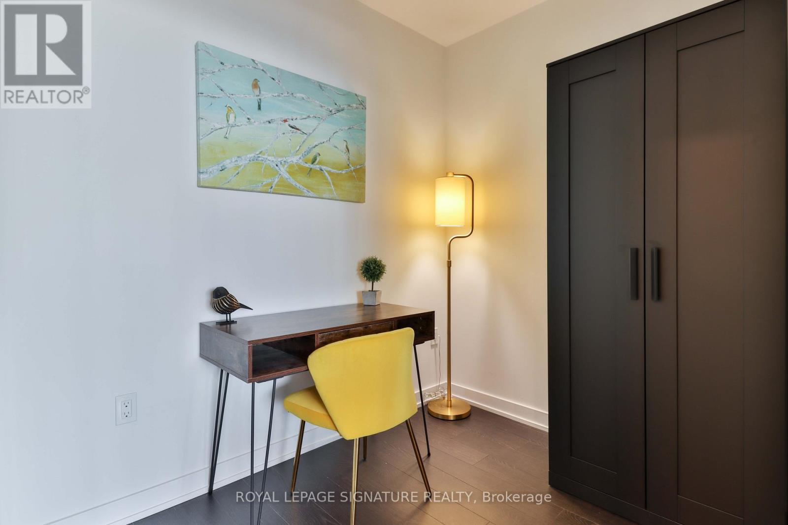 1411 - 121 St Patrick Street, Toronto, Ontario  M5T 3C1 - Photo 8 - C12694536